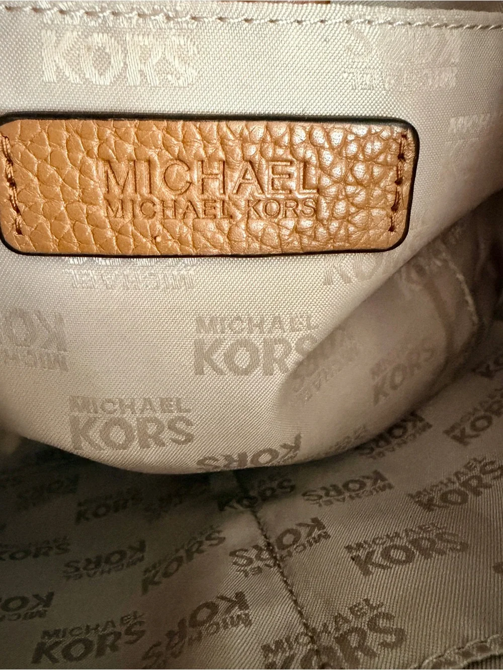 Michael Kors Brooklyn Hobo